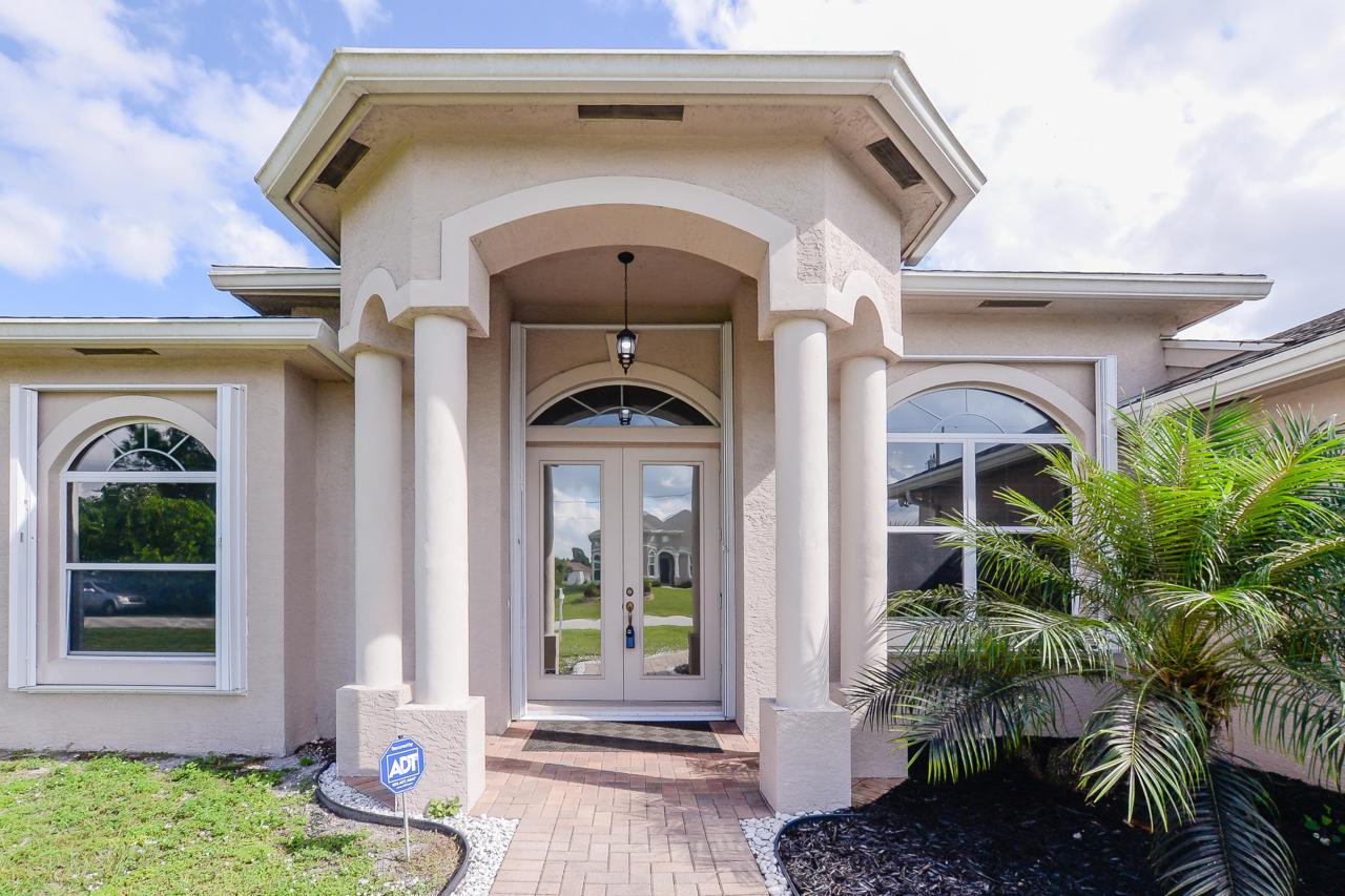 4433 Idlewild Street - Photo 1