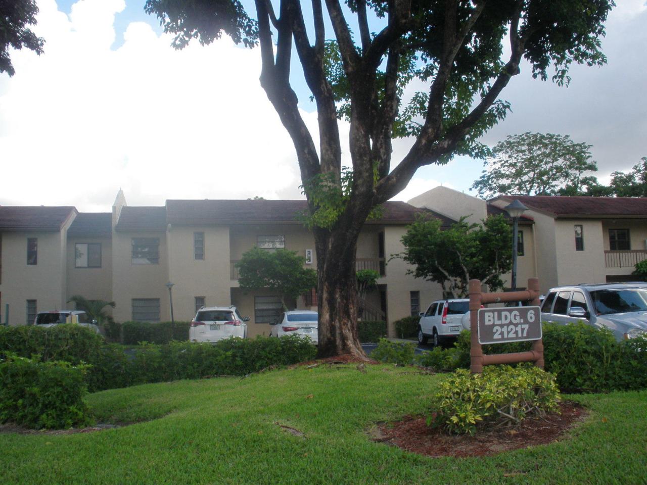 21217 Lago Circle - Photo 1