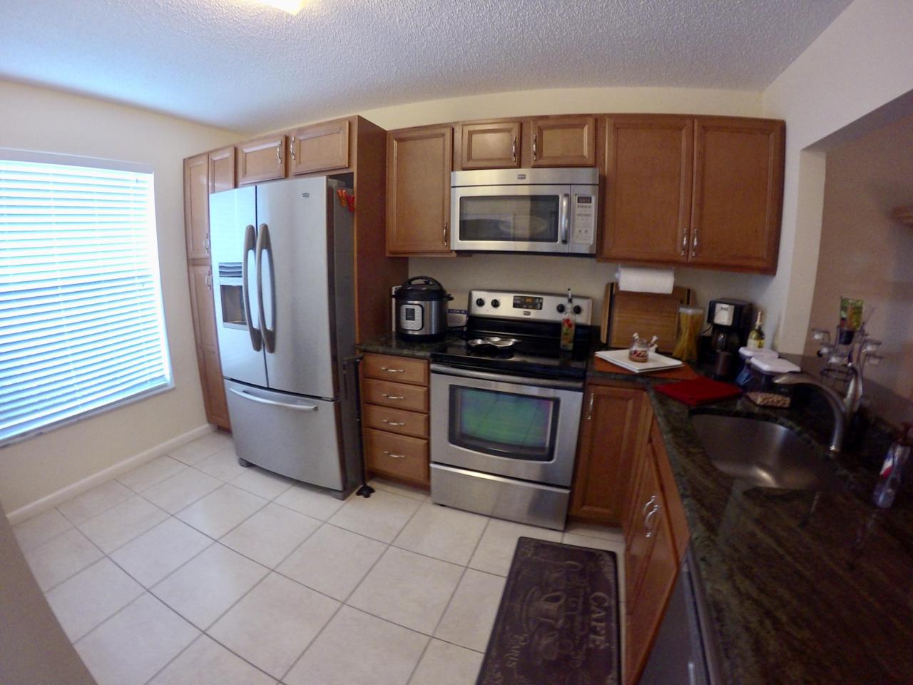 174 Pinewood Court - Photo 1
