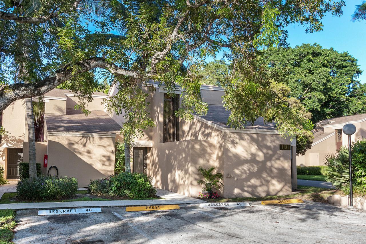1121 13th Street - Photo 1