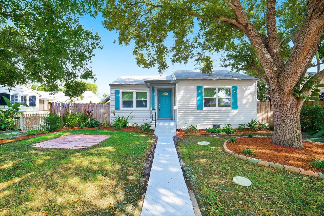 1118 L Street - Photo 1