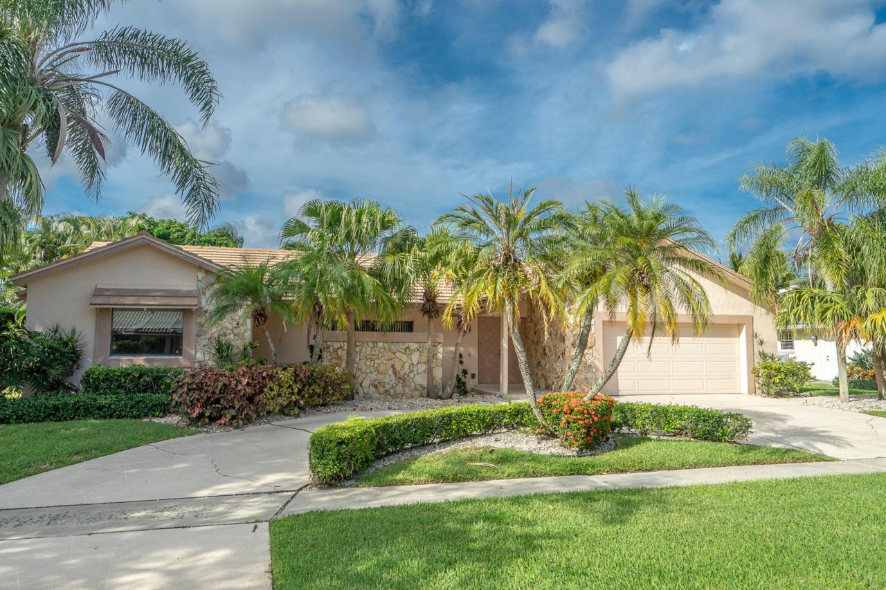 2907 Banyan Blvd Circle - Photo 1