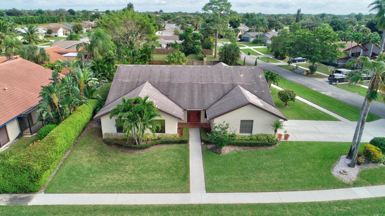 7499 San Sebastian Drive - Photo 1
