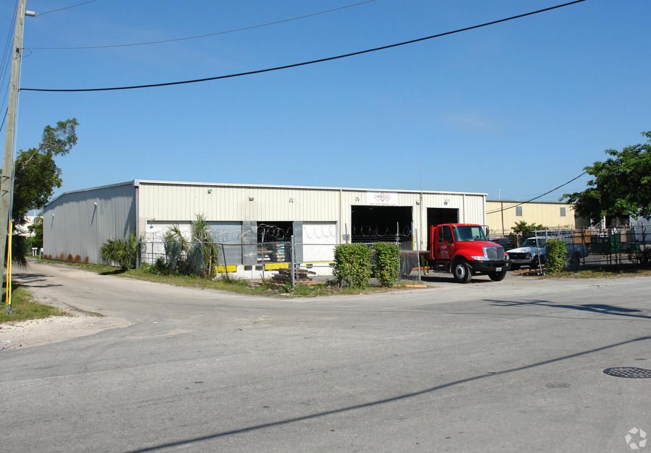 1841 Powerline Road - Photo 1