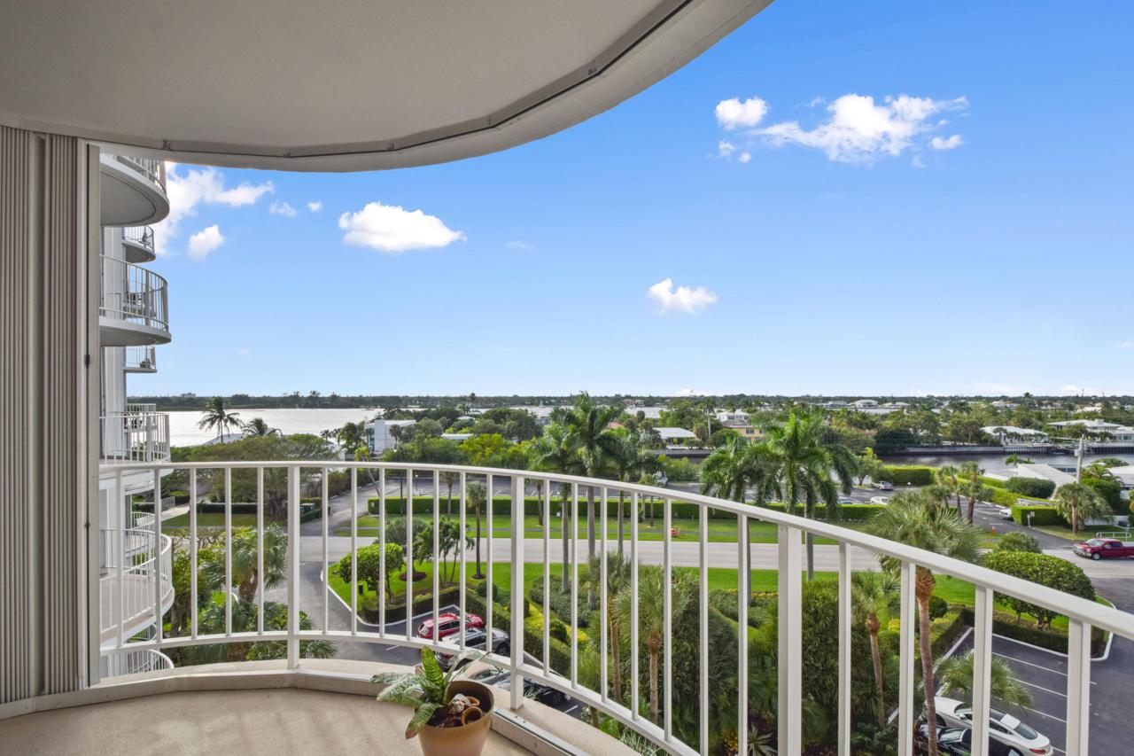 2295 Ocean Boulevard - Photo 1