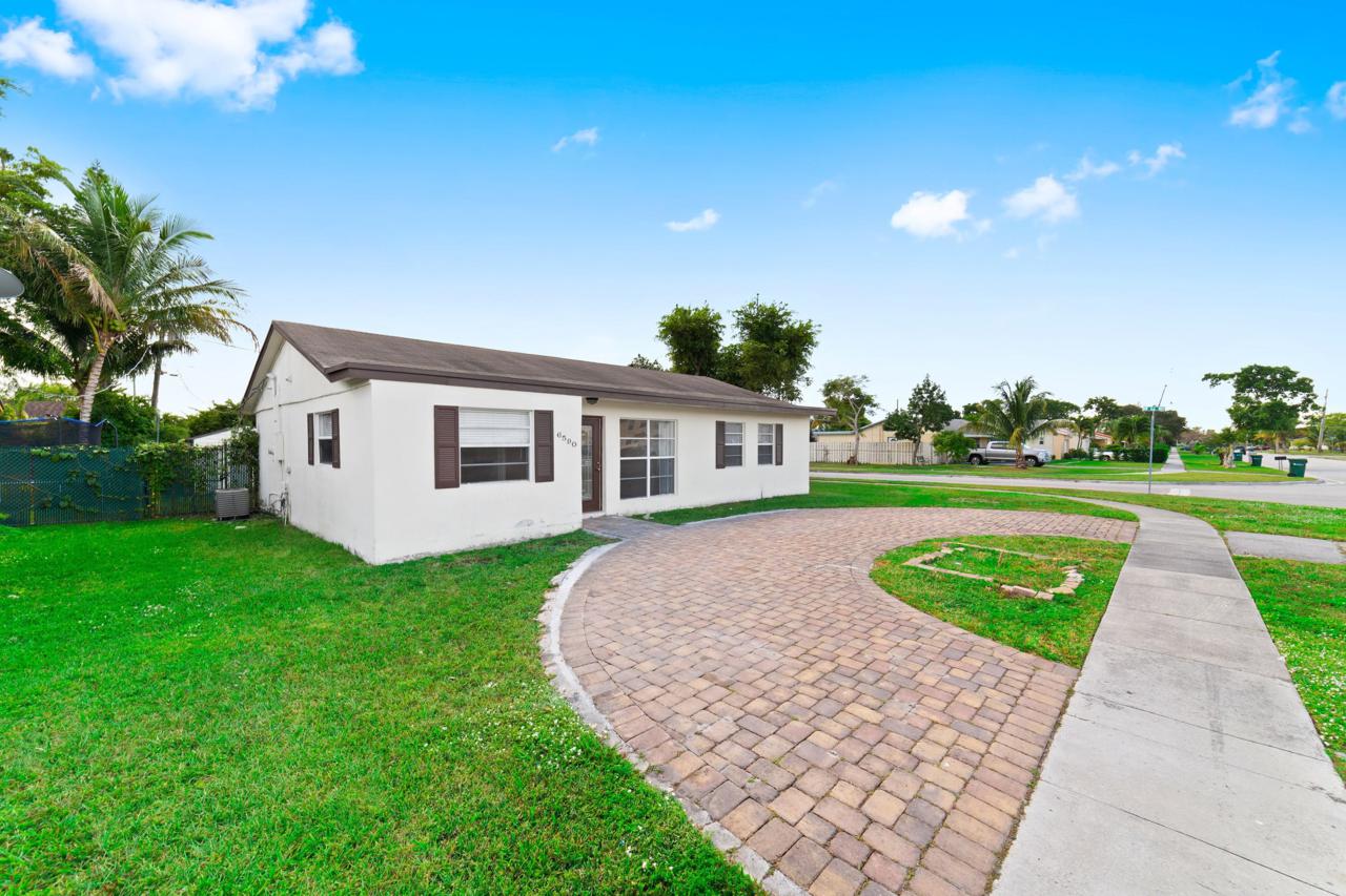 6590 Winfield Boulevard - Photo 1