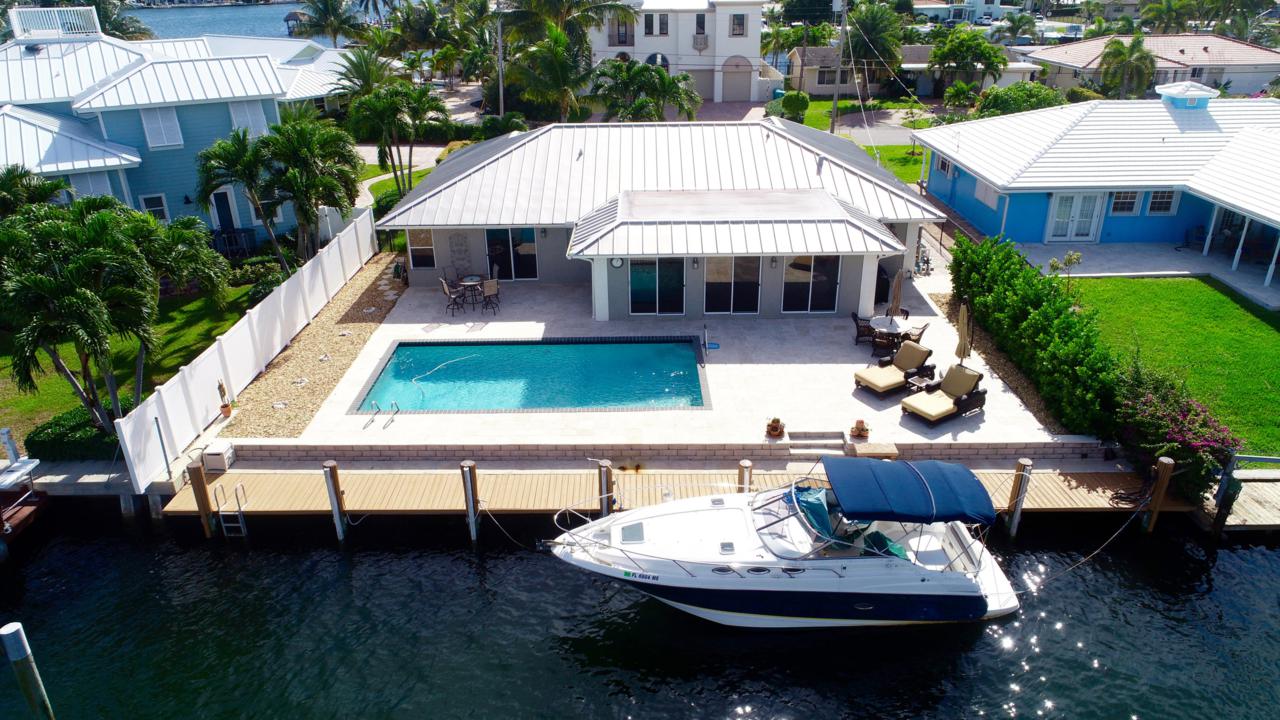 823 Shore Drive - Photo 1