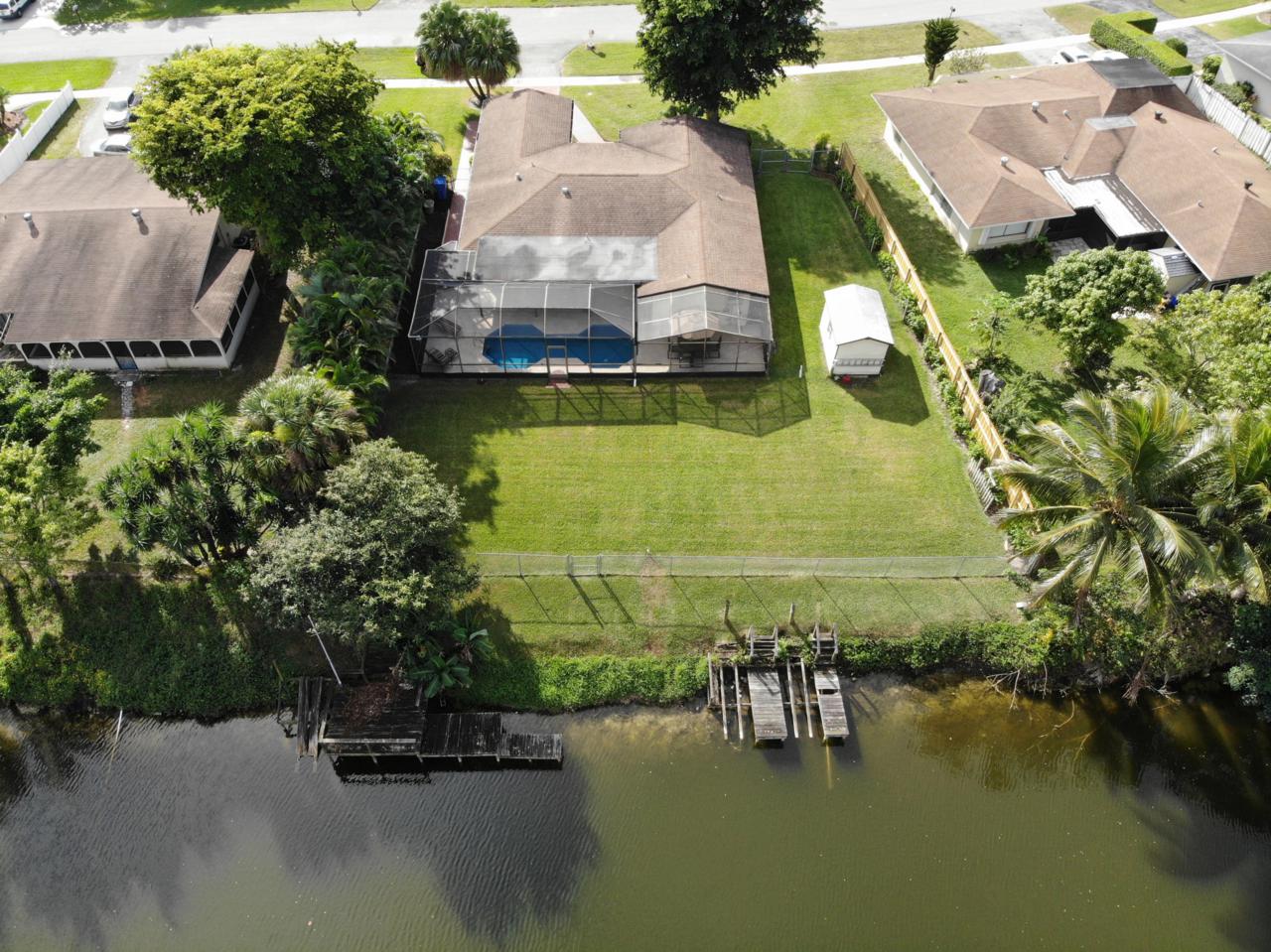 939 Hibiscus Drive - Photo 1