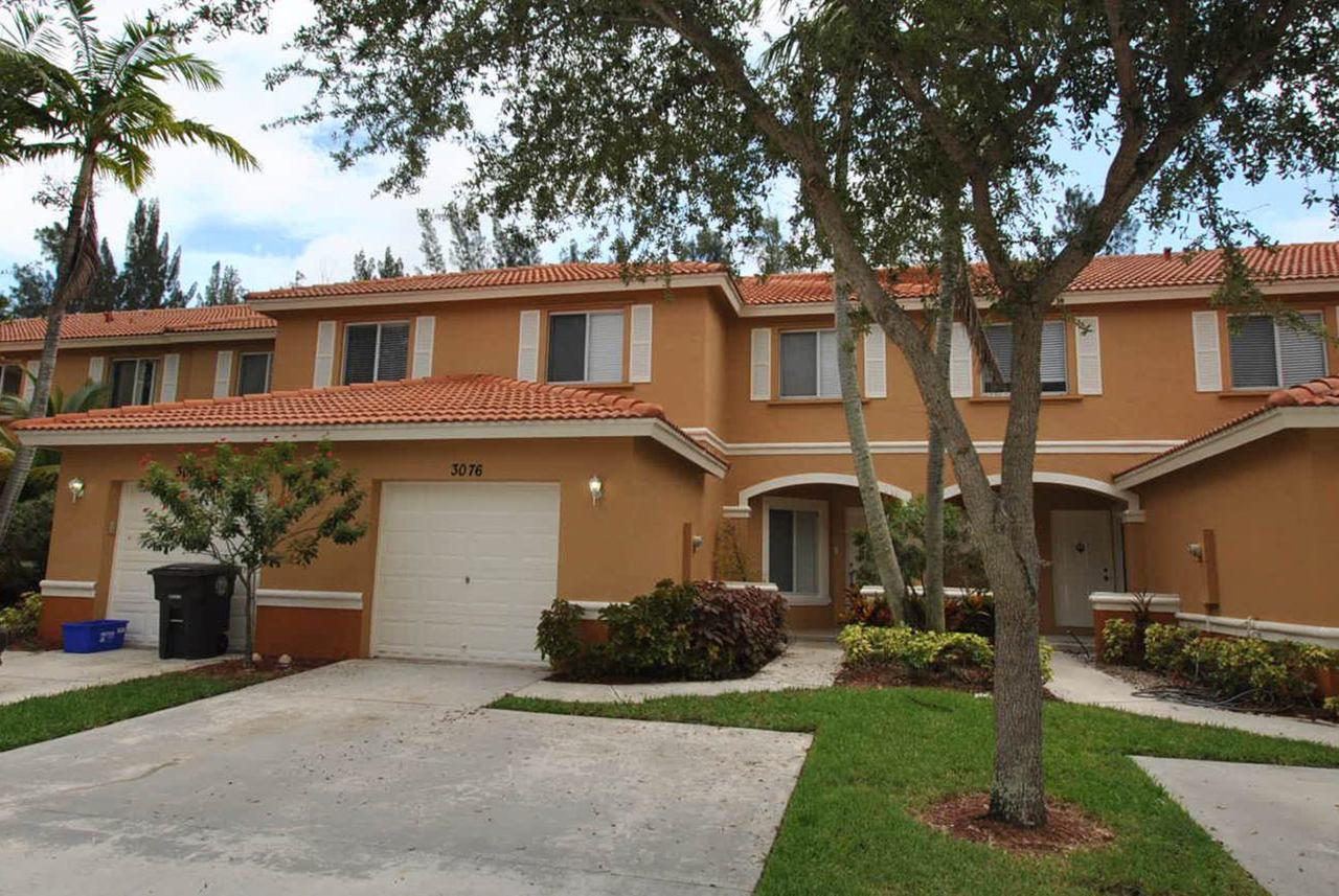 3076 Waddell Avenue - Photo 1
