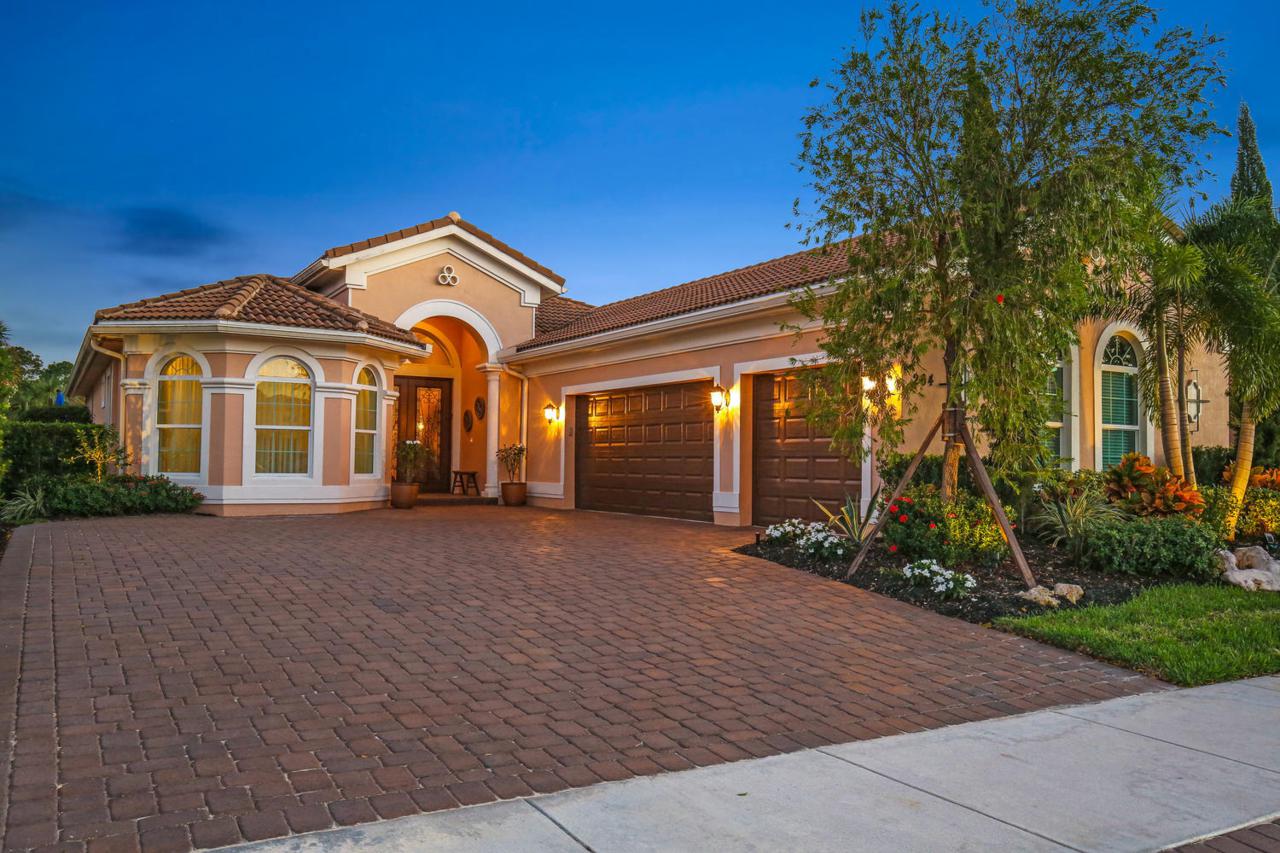 264 Carina Drive - Photo 1