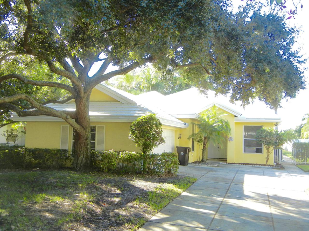 985 Bear Island Drive - Photo 1