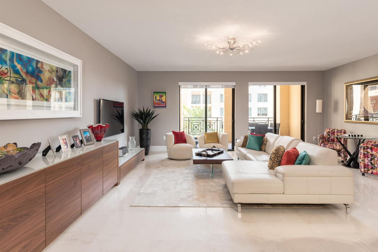 200 Palmetto Park Road - Photo 1