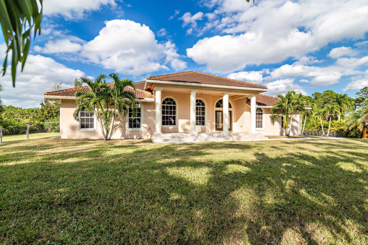 13387 85th Road - Photo 1