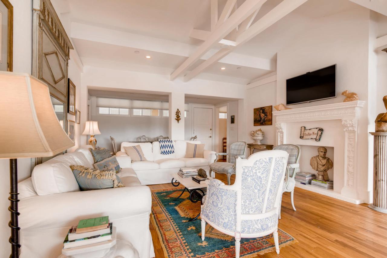 235 Sunrise Avenue - Photo 1