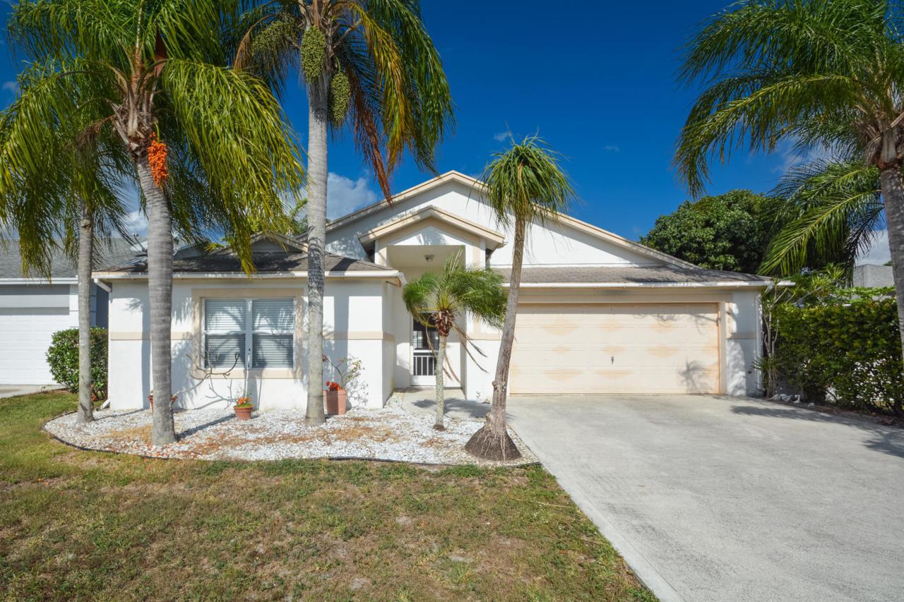 1001 Cape Cod Terrace - Photo 1