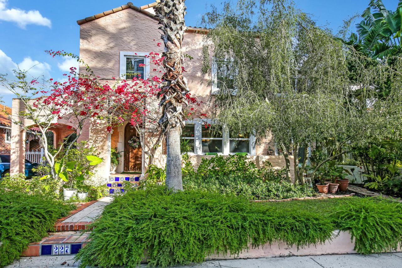 227 8th Street - Photo 1