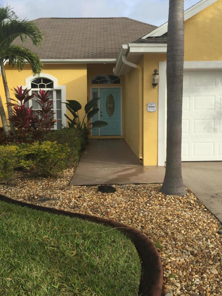 5689 Croton Avenue - Photo 1