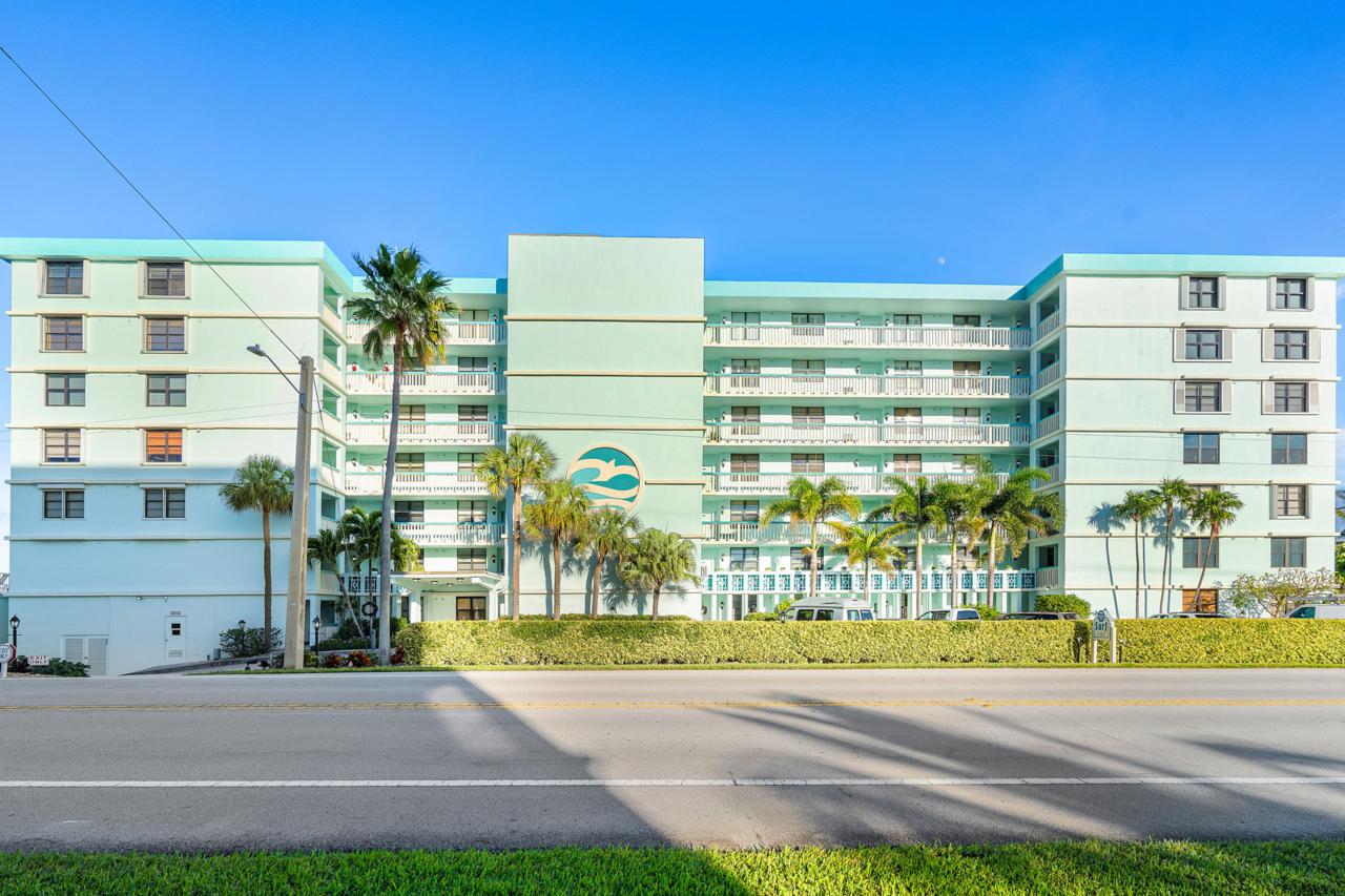 900 Ocean Drive - Photo 1