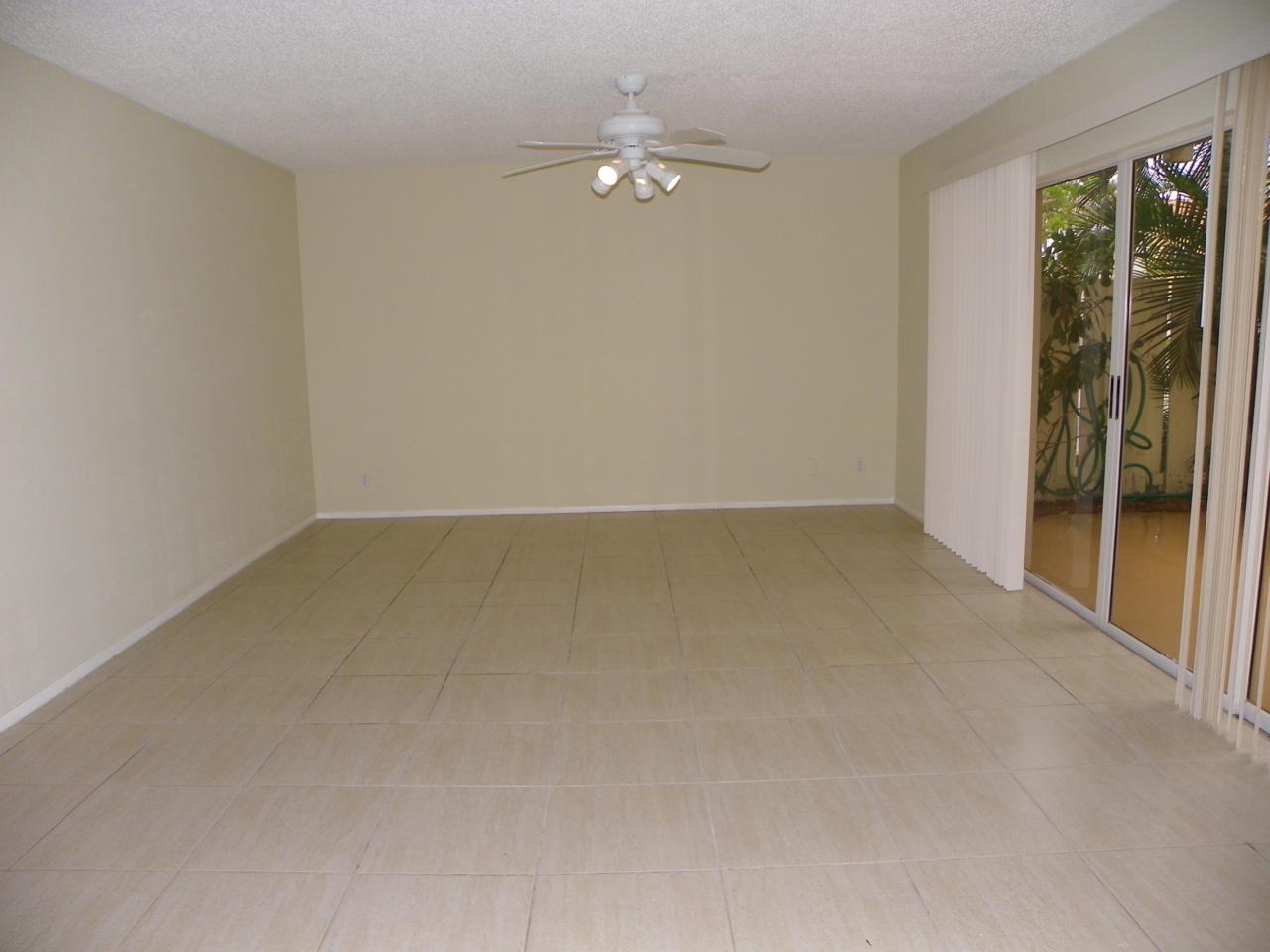 113 Seabreeze Circle - Photo 1