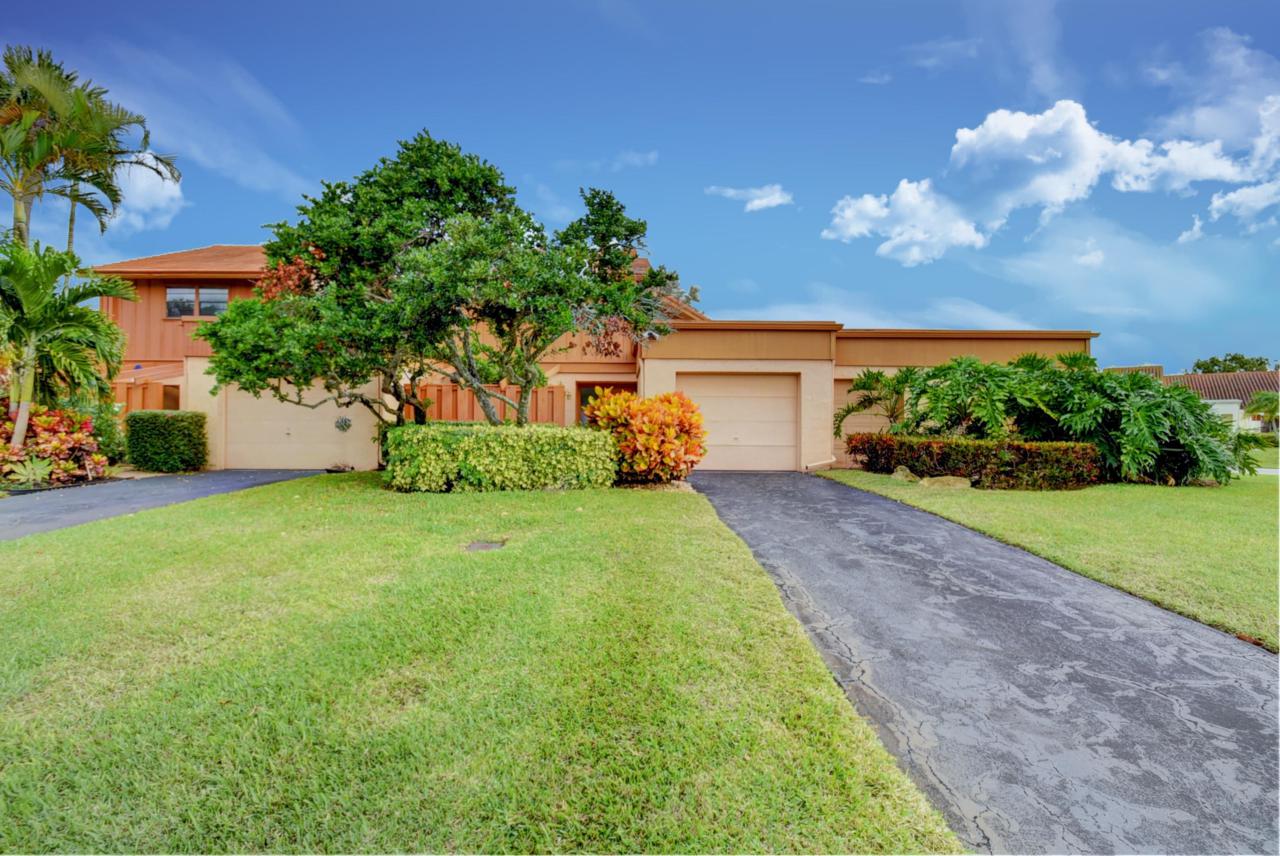 5292 Stonybrook Drive - Photo 1