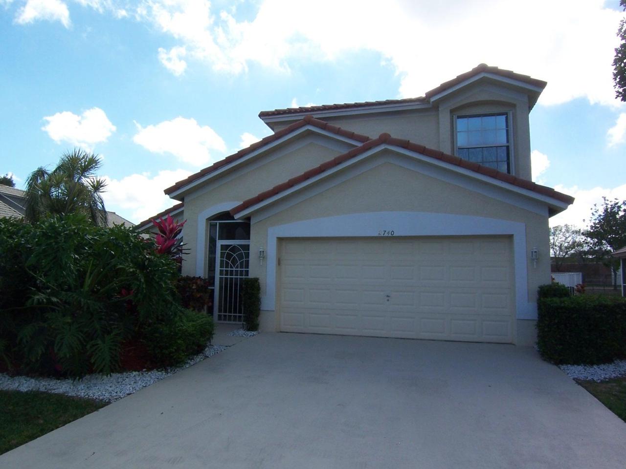 2740 Pointe Circle - Photo 1