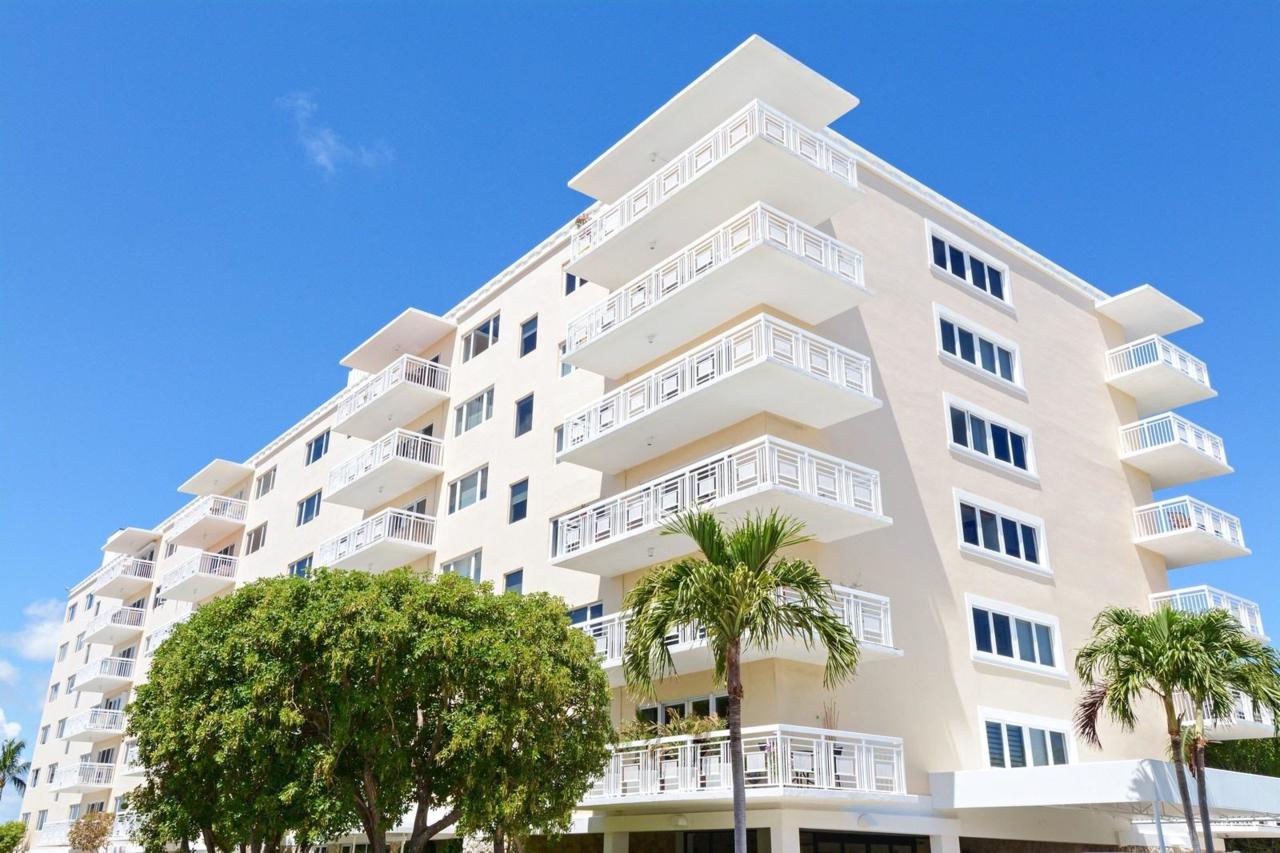 250 Bradley Place - Photo 1