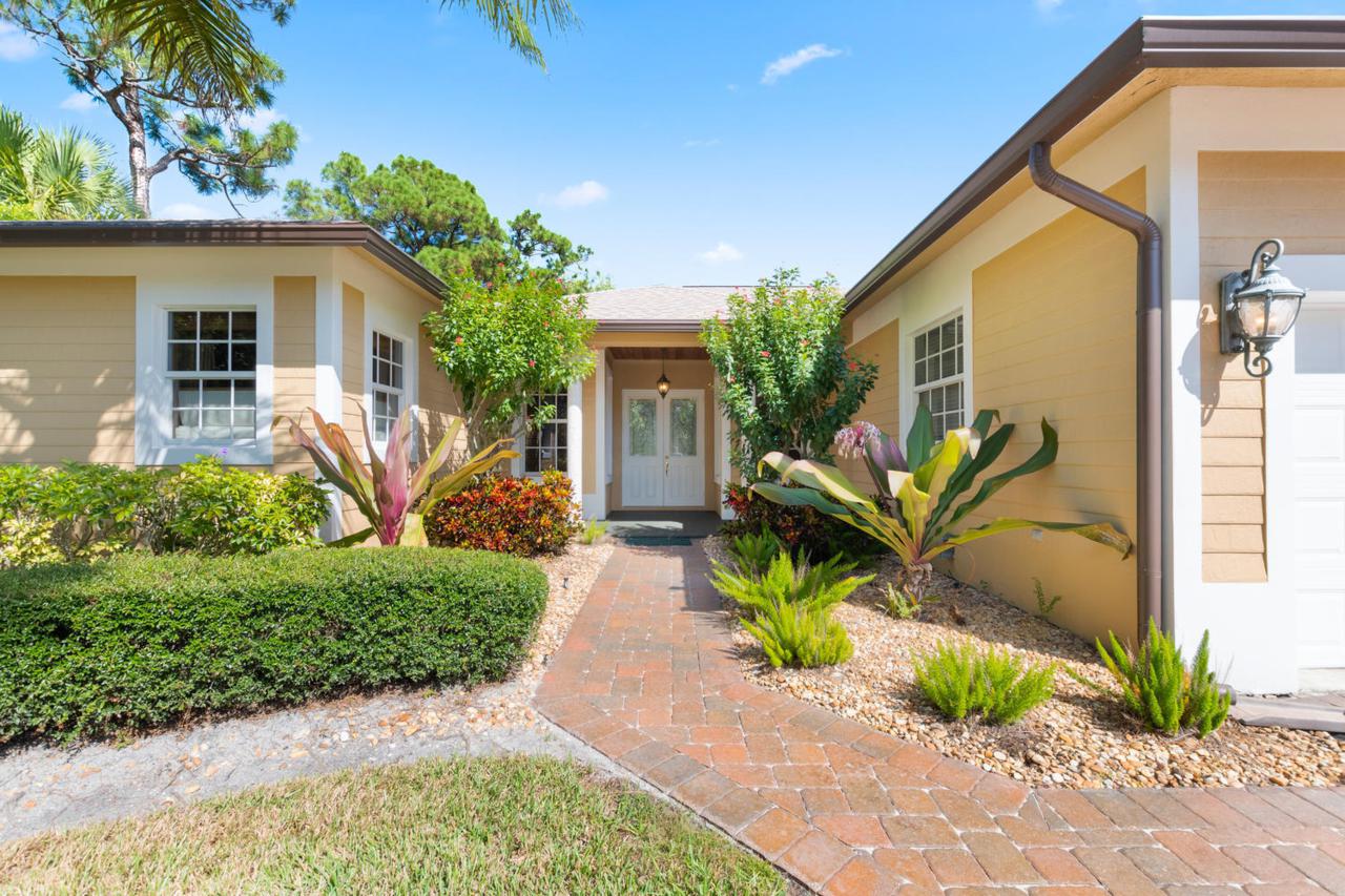 1103 Blue Water Way - Photo 1