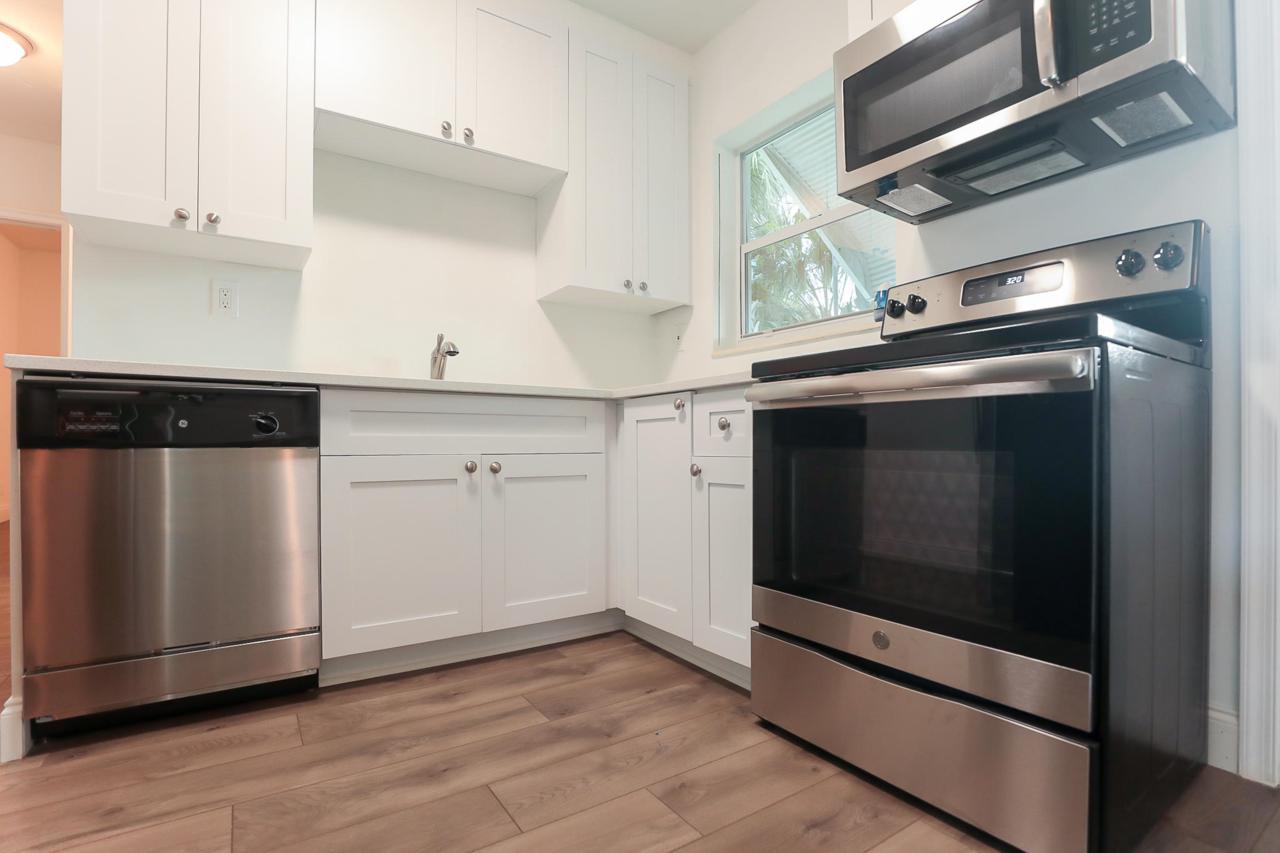 141 35th Street - Photo 1