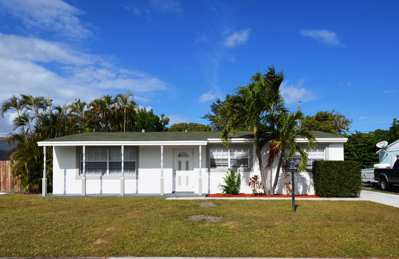 4325 Bellewood Street - Photo 1