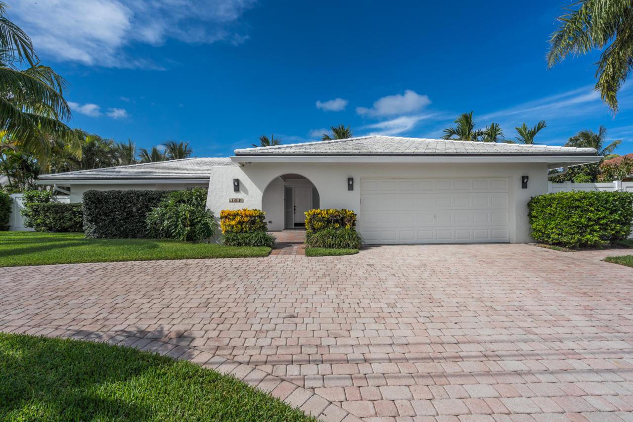 1150 Fairview Lane - Photo 1