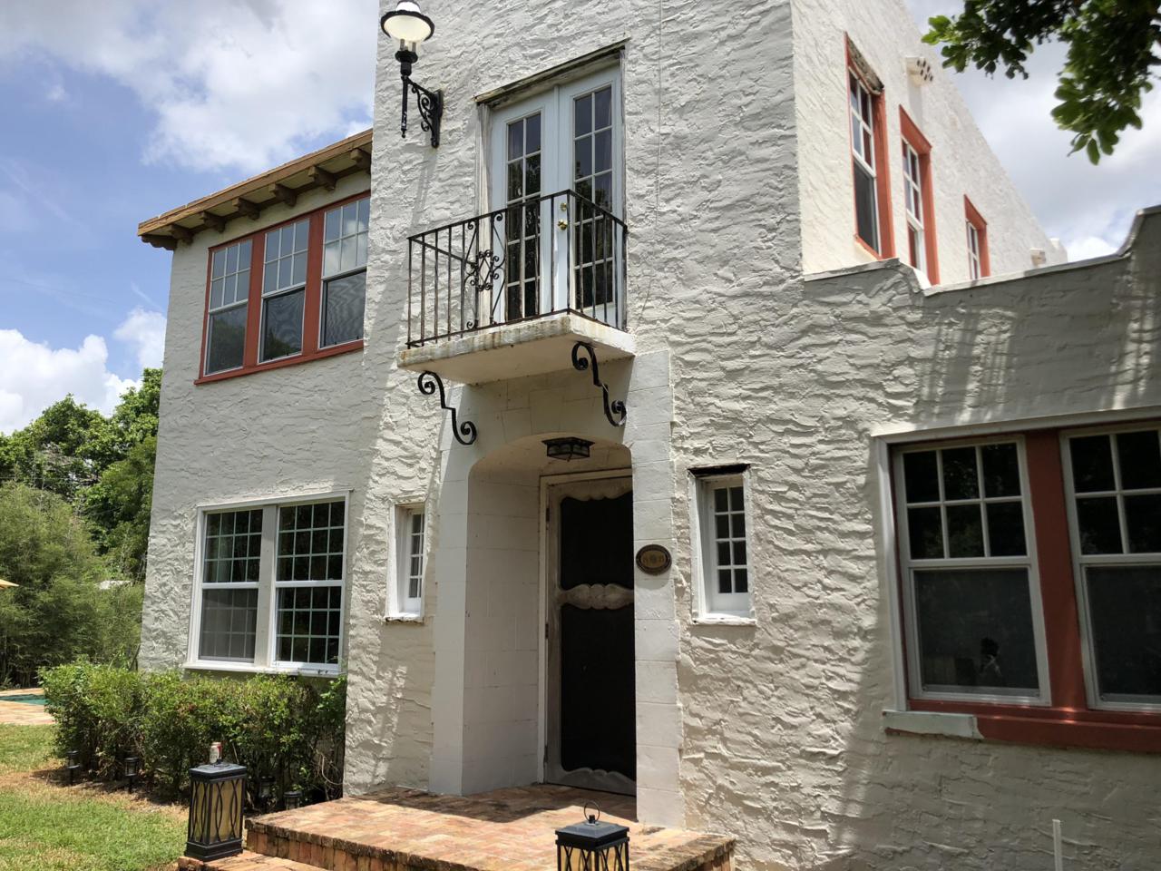 839 31st Street - Photo 1