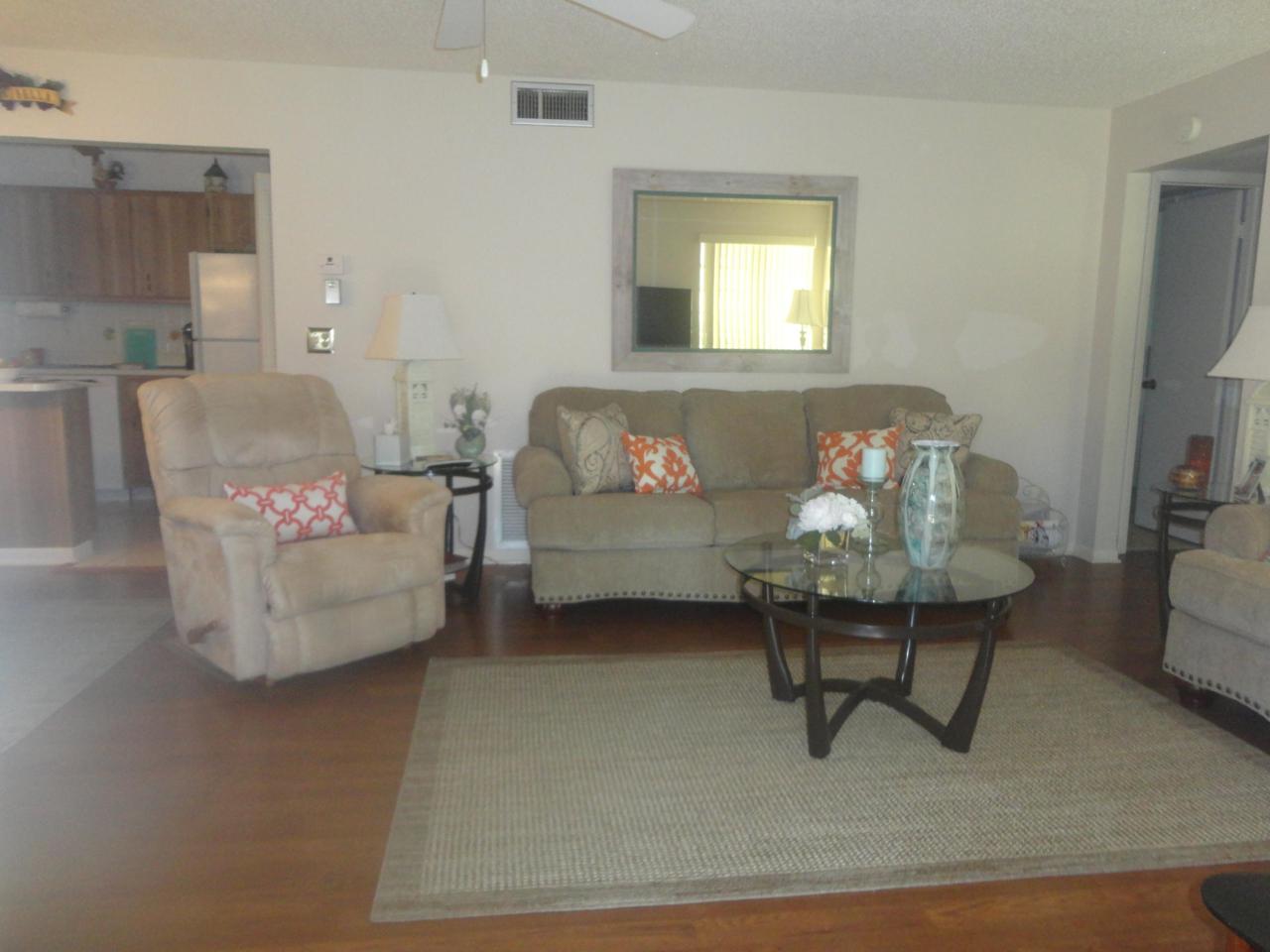 313 Pine Ridge Circle - Photo 1