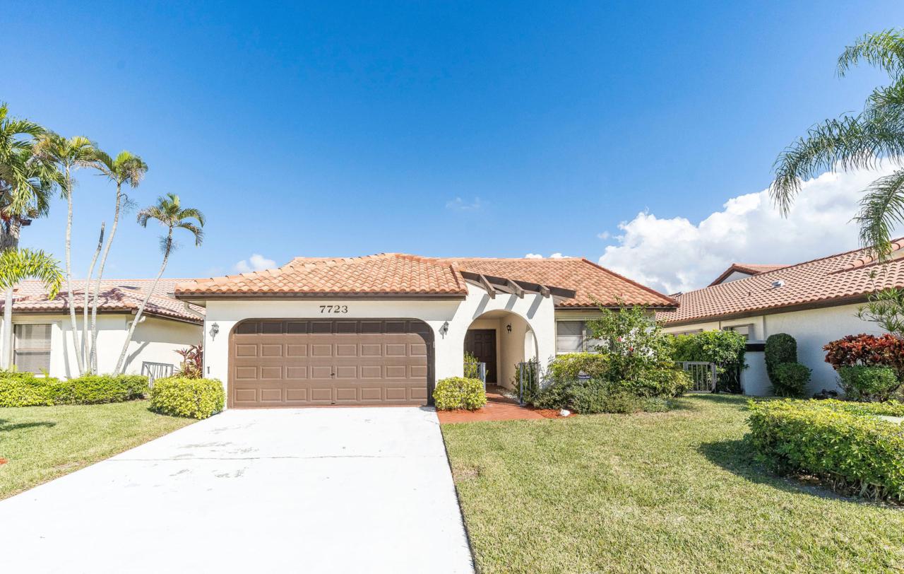 7723 Solimar Circle - Photo 1