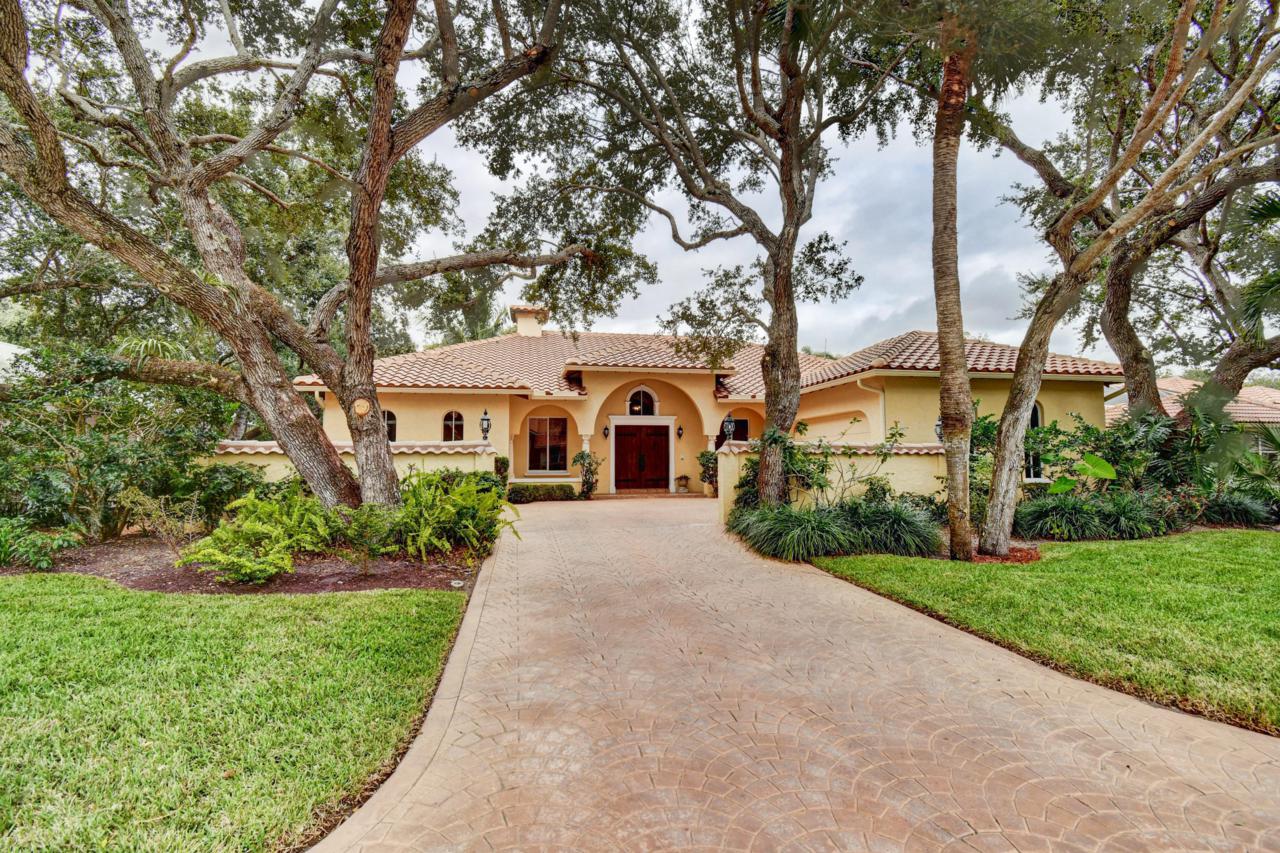 8135 Windjammer Way - Photo 1