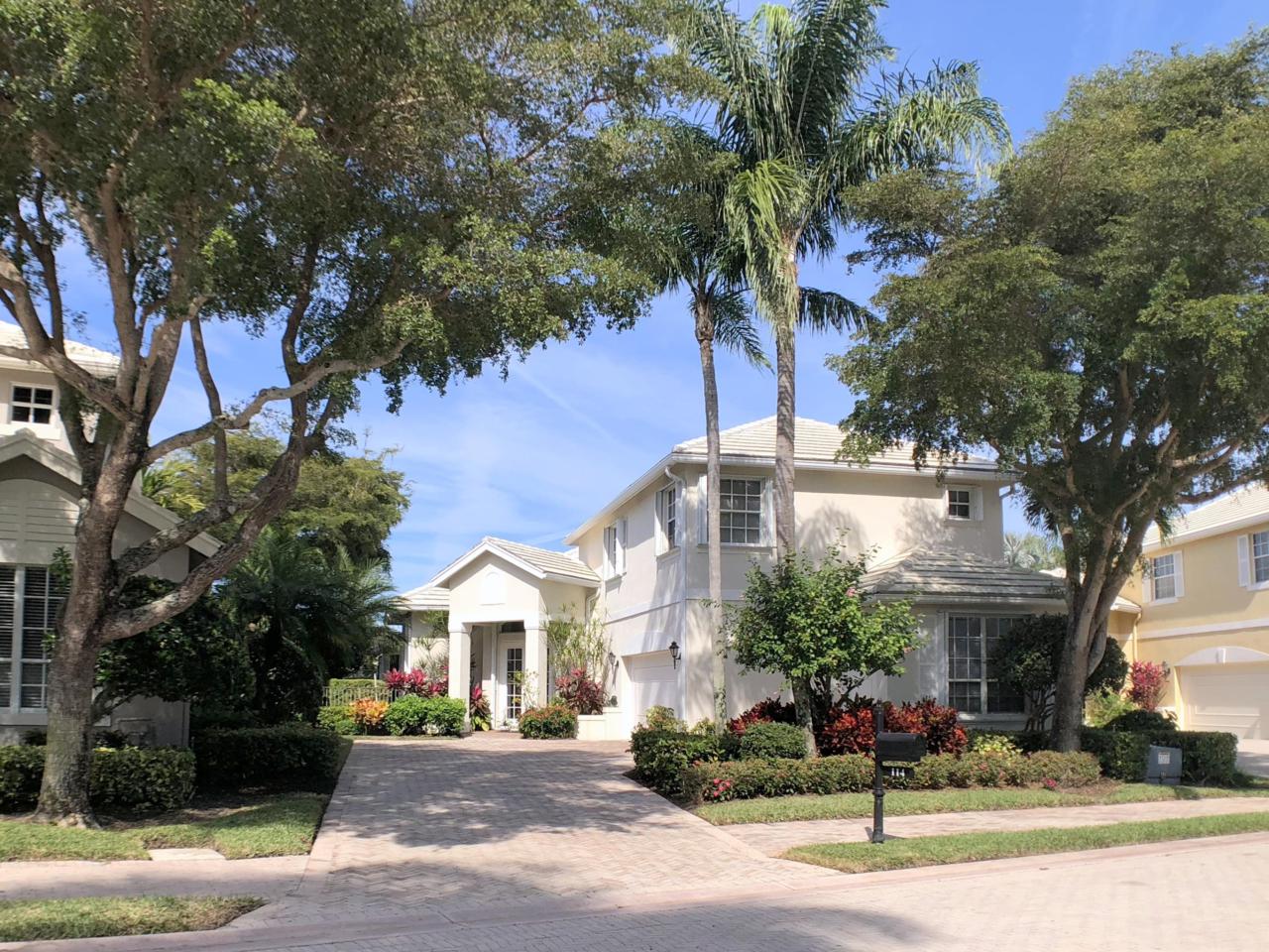 114 Victoria Bay Court - Photo 1