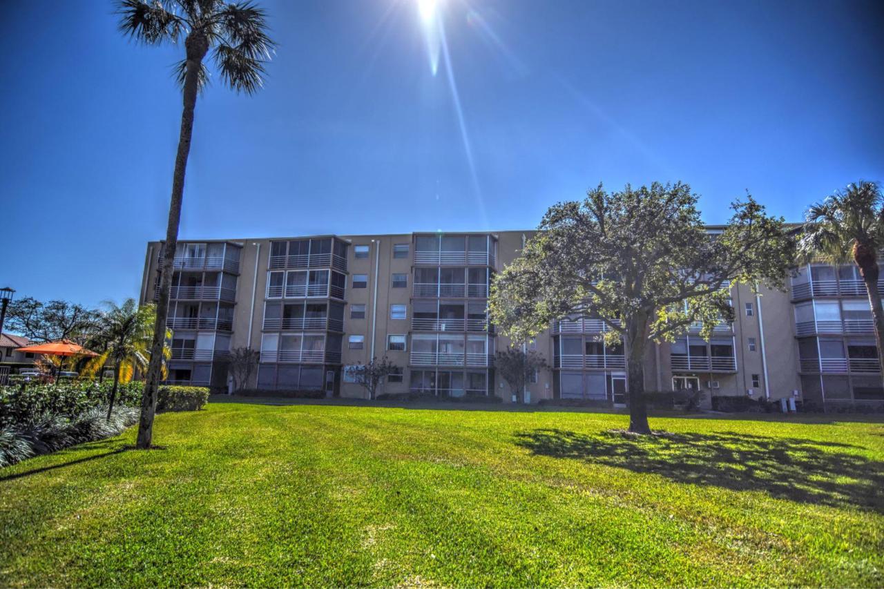 299 52nd Terrace - Photo 1