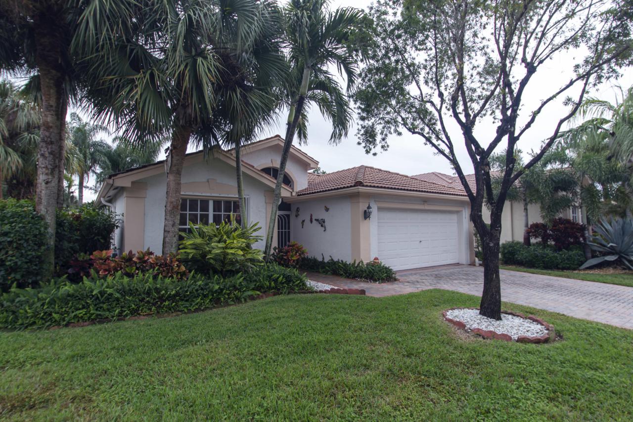 6536 Lucaya Avenue - Photo 1