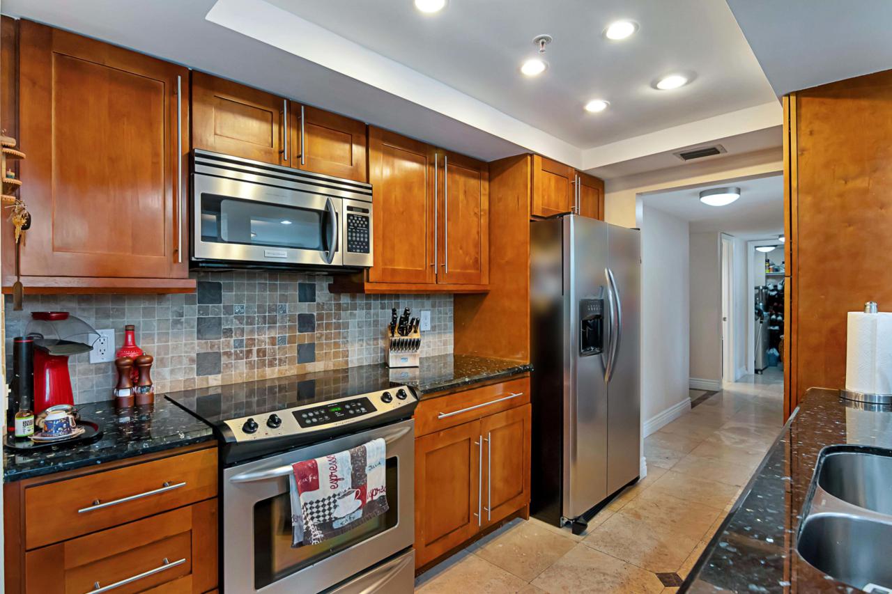859 Jeffery Street - Photo 1