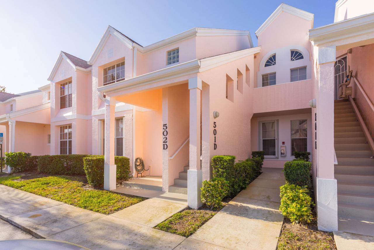 501 Muirfield Court - Photo 1