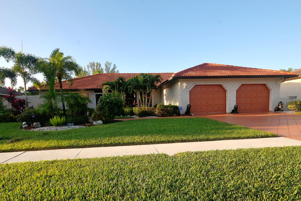 10098 Canoe Brook Circle - Photo 1