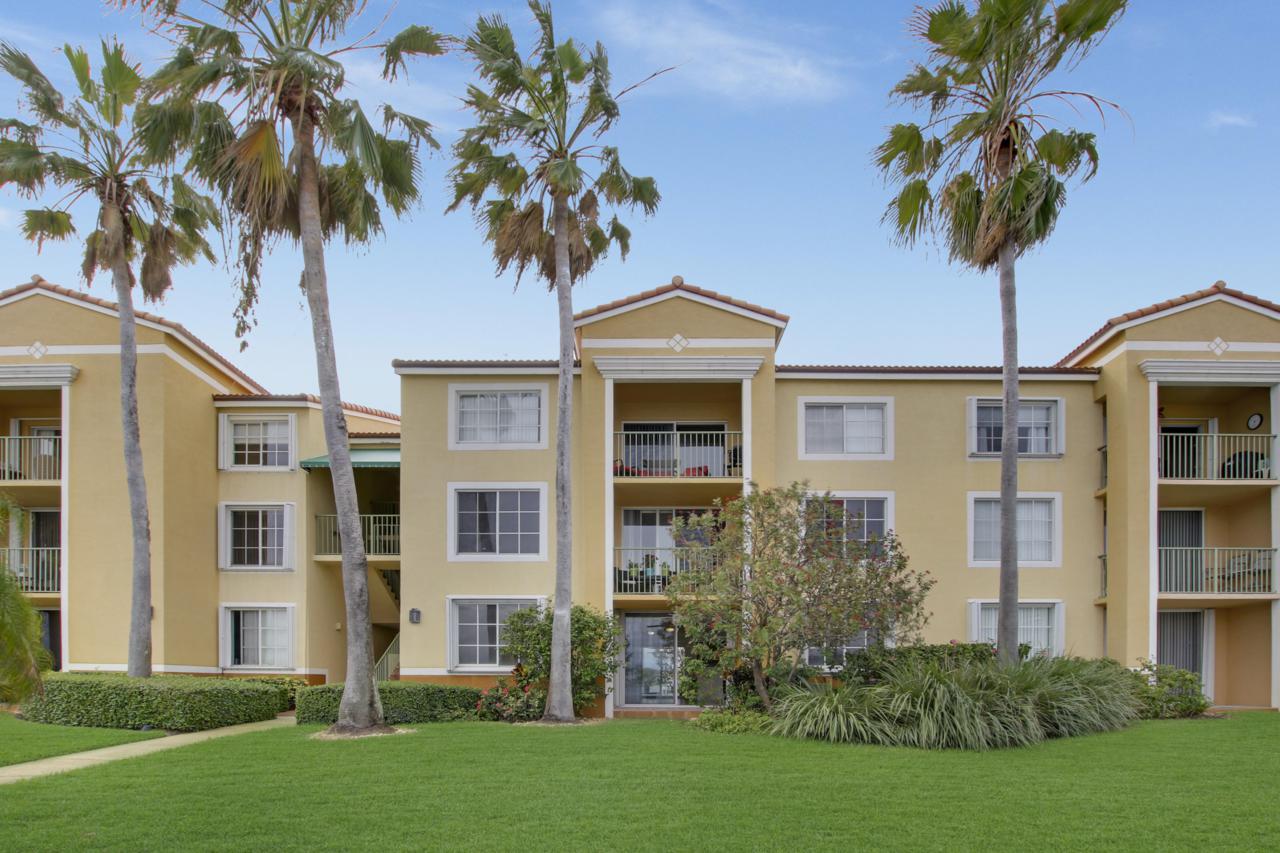 180 Yacht Club Way - Photo 1
