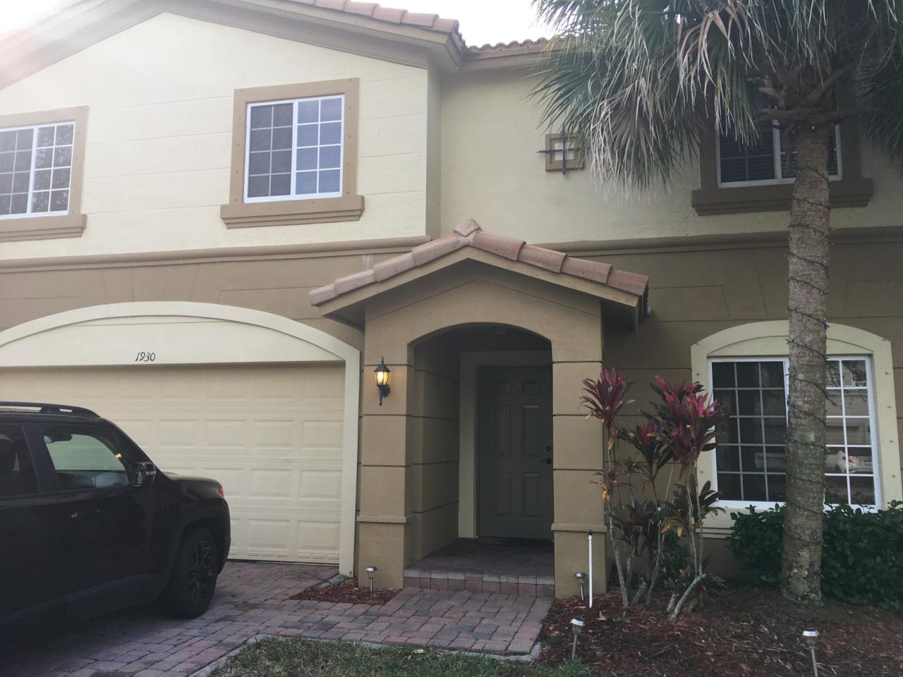 1930 Newport Isles Boulevard - Photo 1