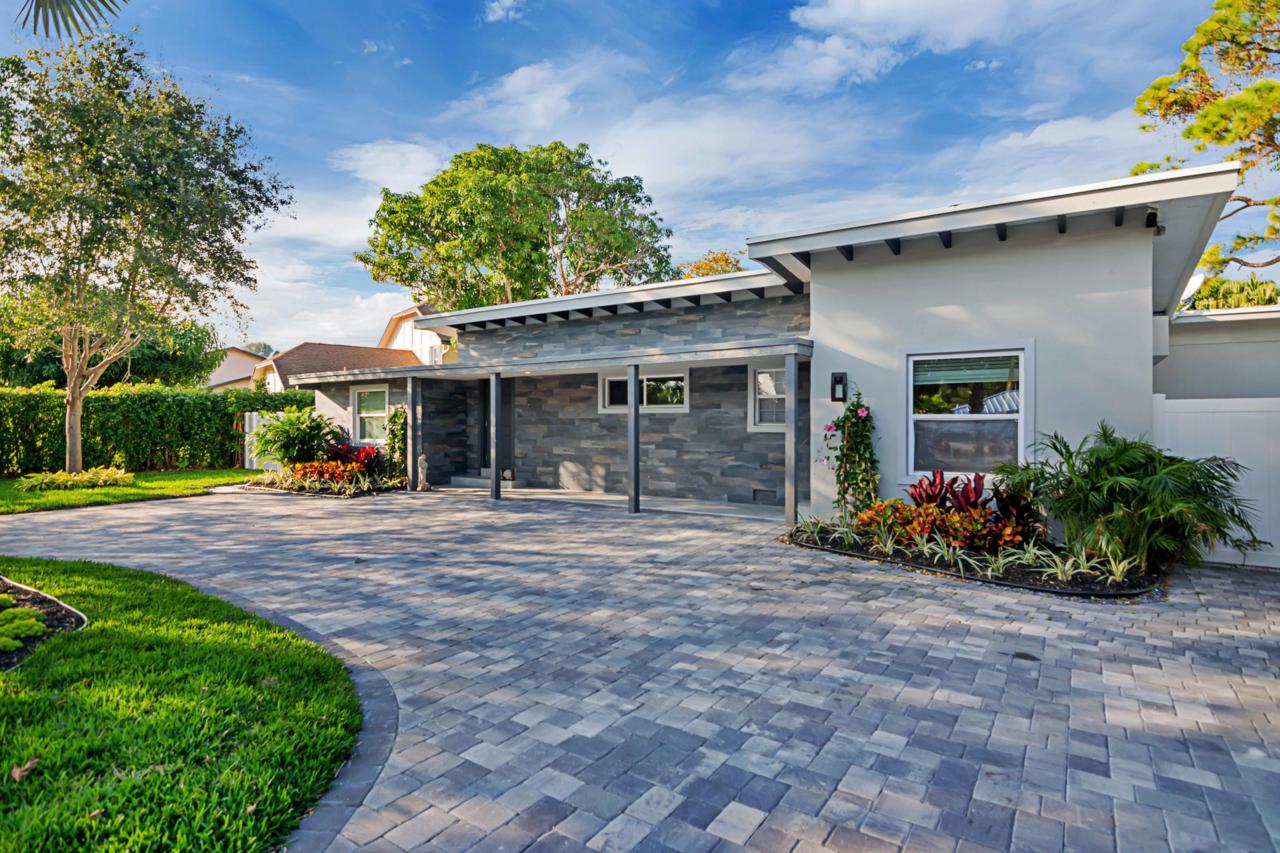 959 18th Street - Photo 1