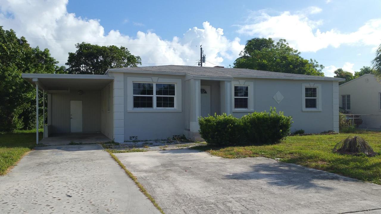 360 27th Street - Photo 1