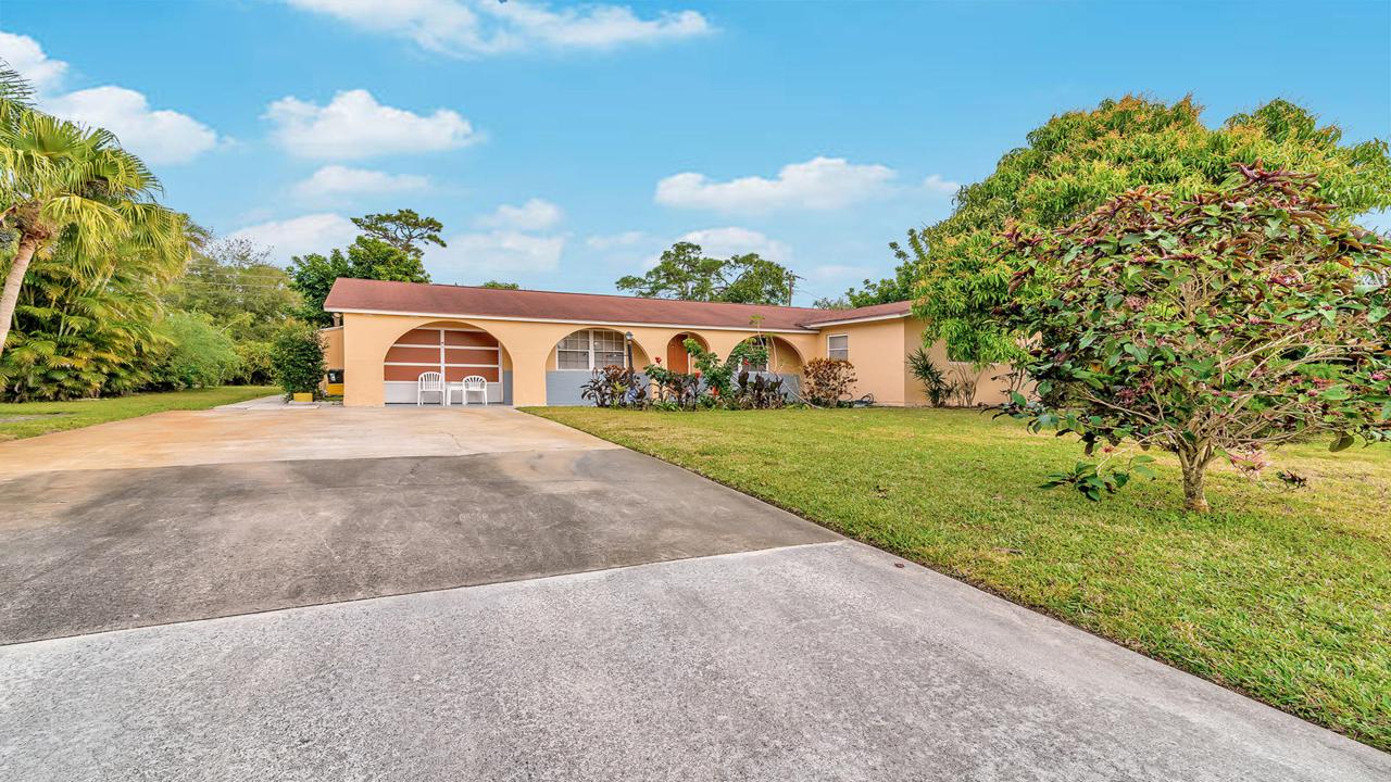 1132 Pineway Drive - Photo 1