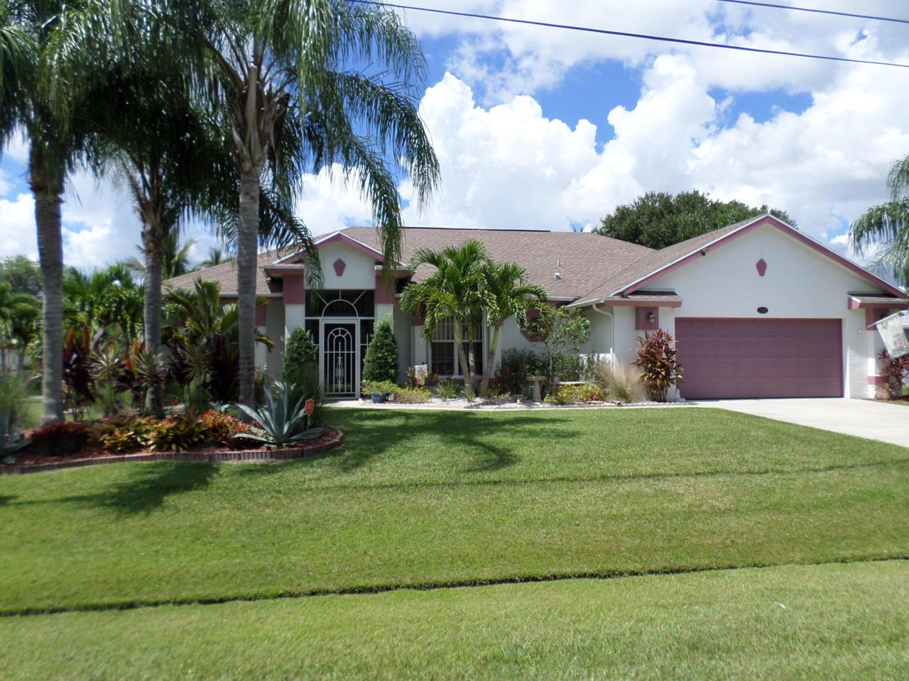2338 West Blackwell Drive - Photo 1