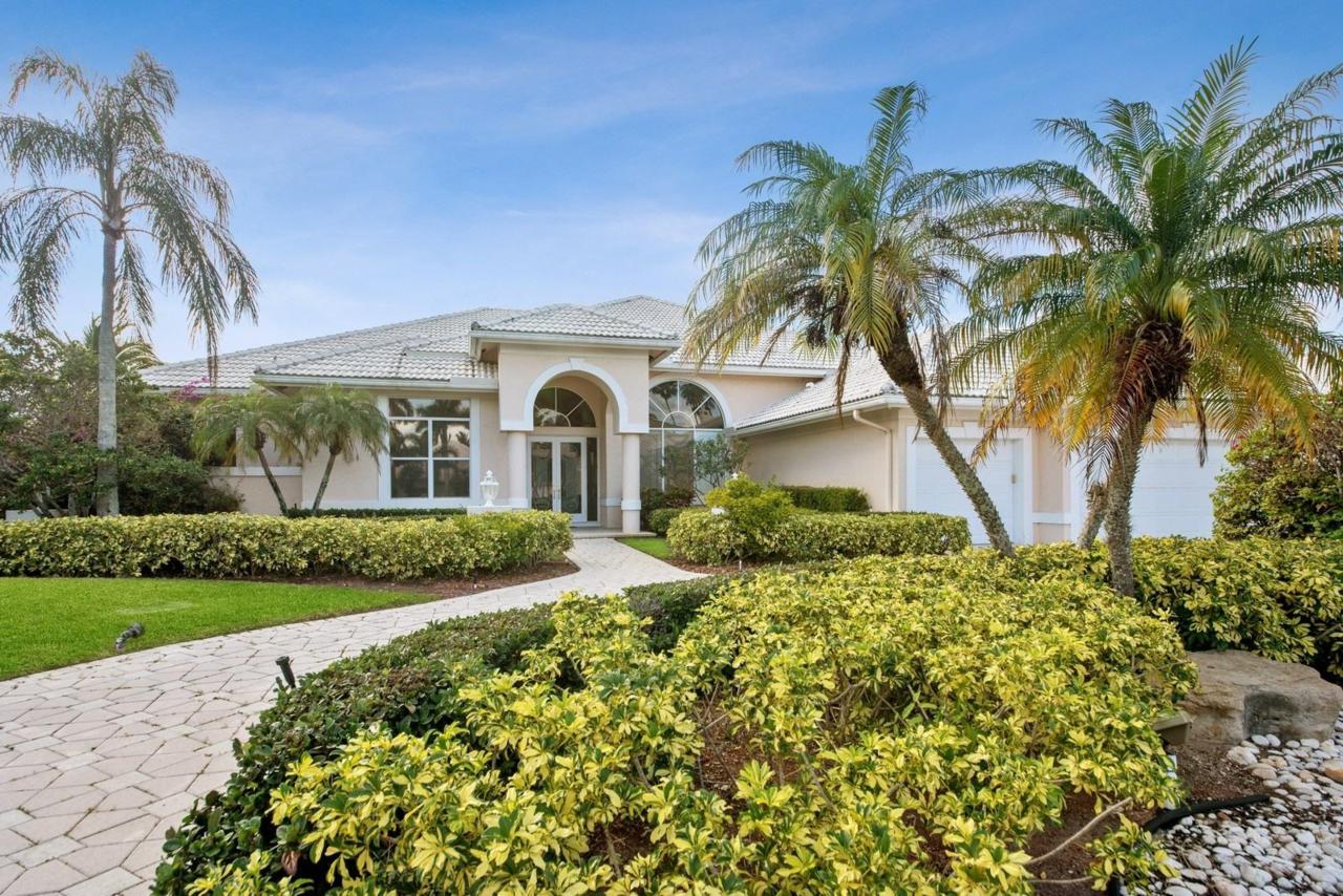 4864 Bocaire Boulevard - Photo 1
