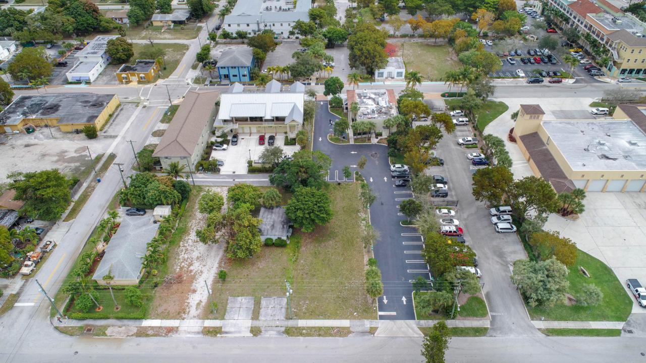 33 6th Avenue - Photo 1