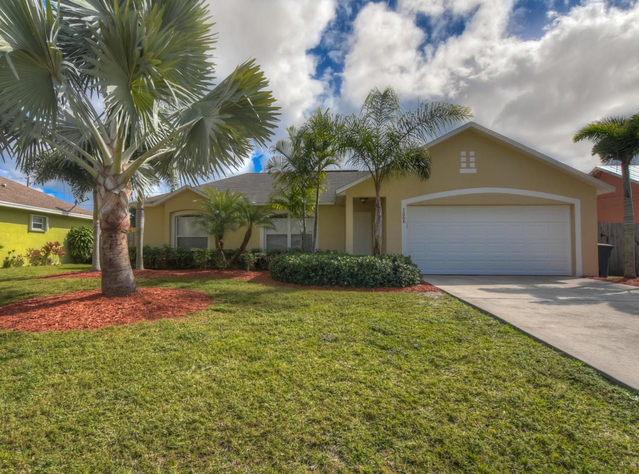 1366 Wampler Avenue - Photo 1