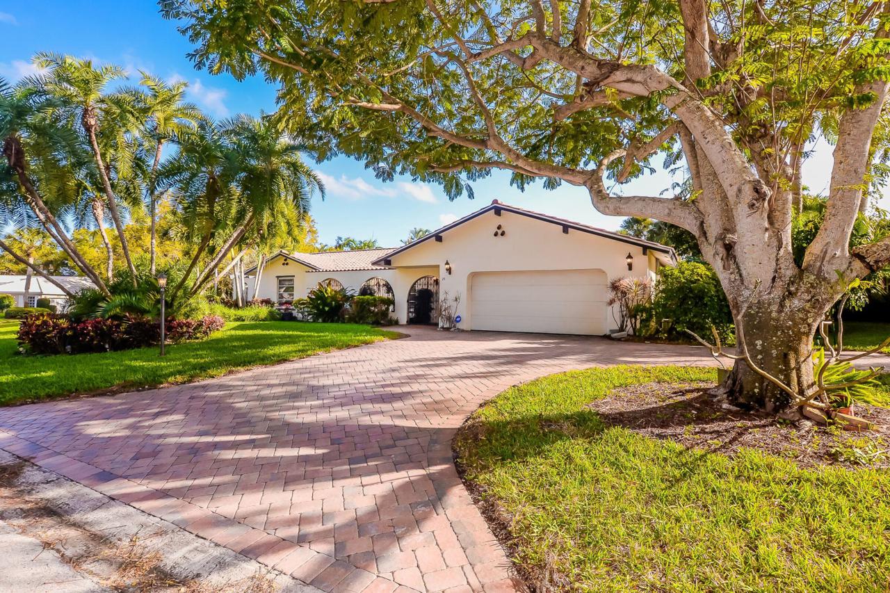 29 Fieldway Drive - Photo 1